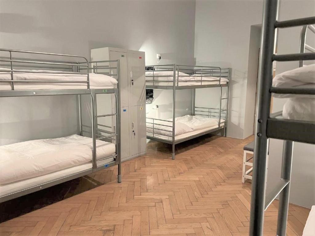Globe Hostel Prague Adults Only Ngoại thất bức ảnh